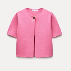 Rosa kortärmad cardigan Zara - Säljer en helt ny och oanvänd Zara kofta i storlek S