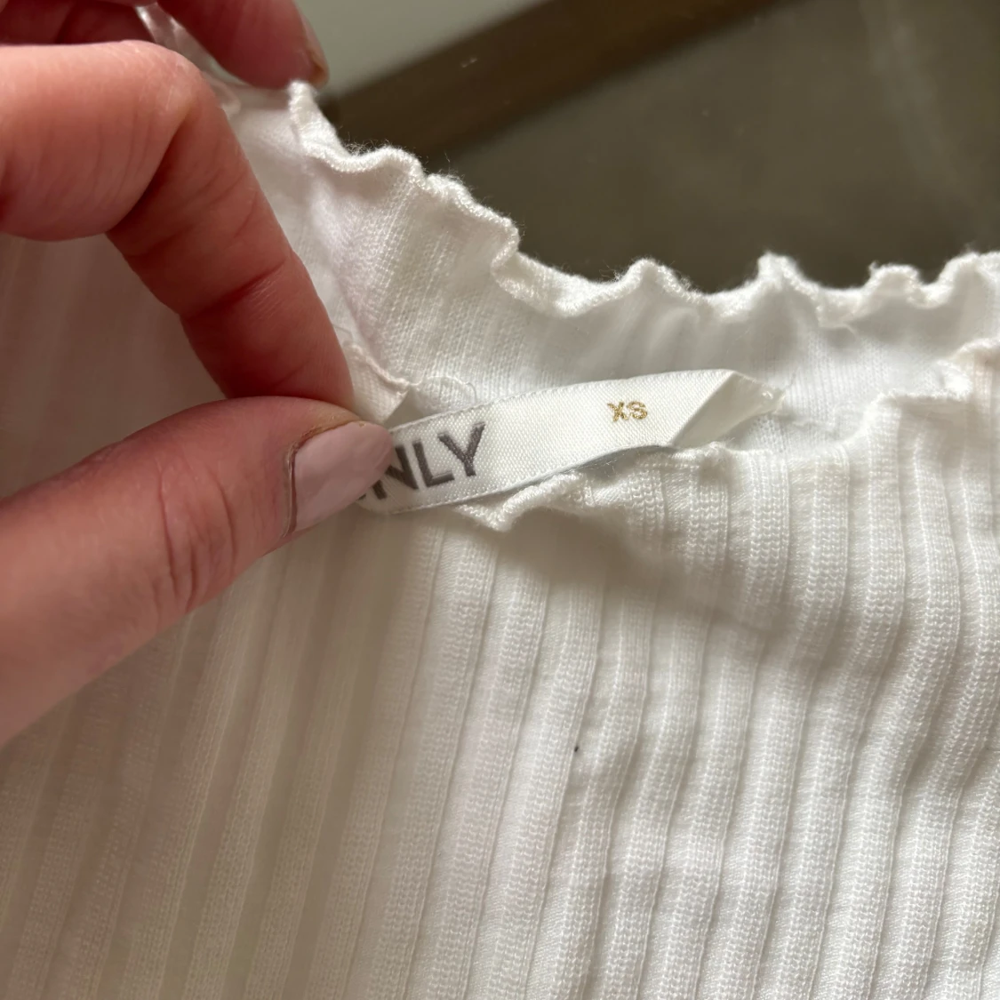 Vit ribbad tröja från ONLY - 1