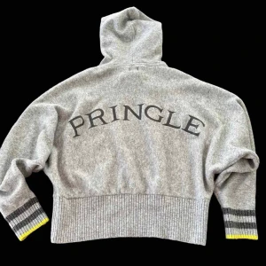 Grå stickad hoodie - Snygg grå hoodie från märket Pringle. Använd ytterst få tillfällen så i väldigt bra skick!💞💗💓