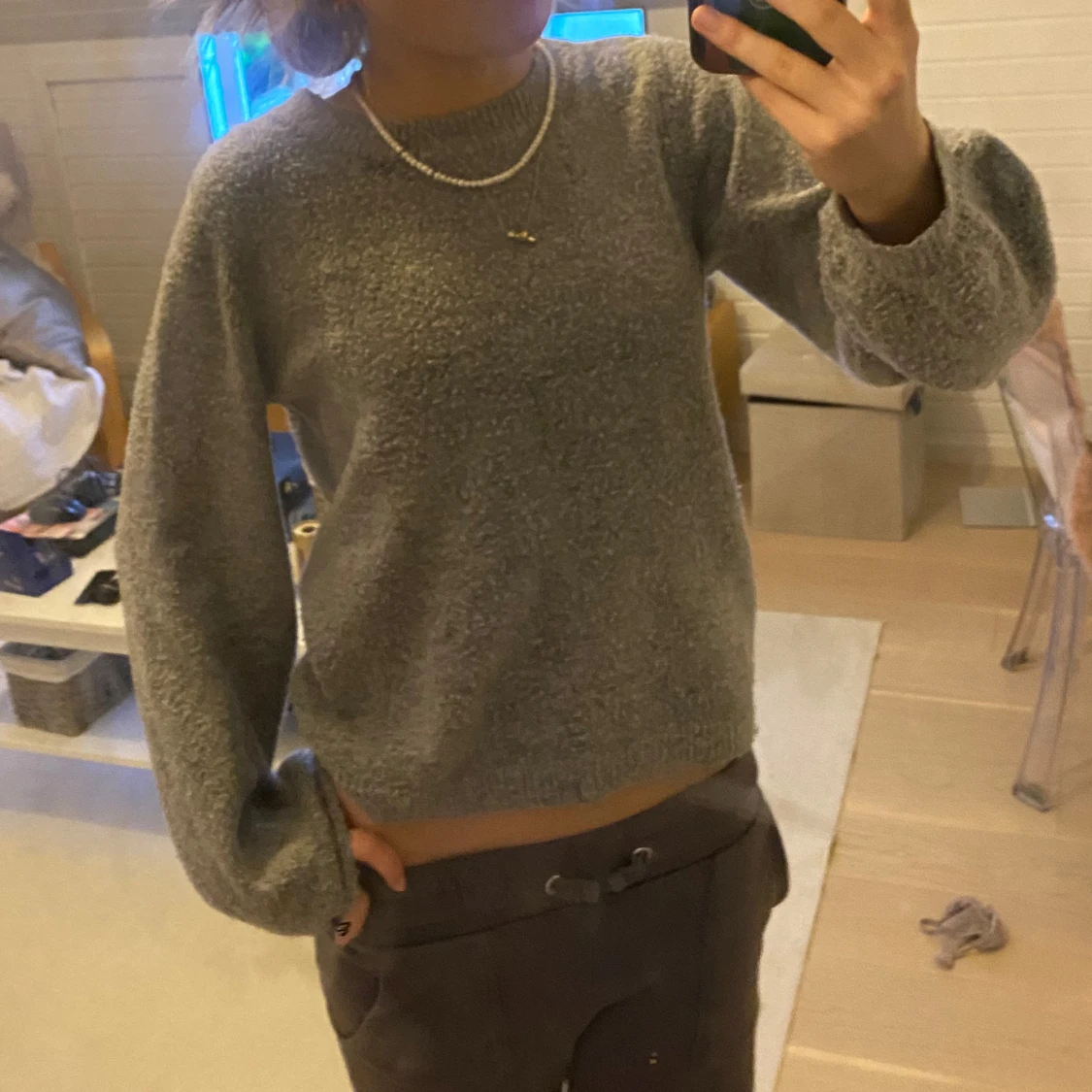 Grå stickad tröja - 90