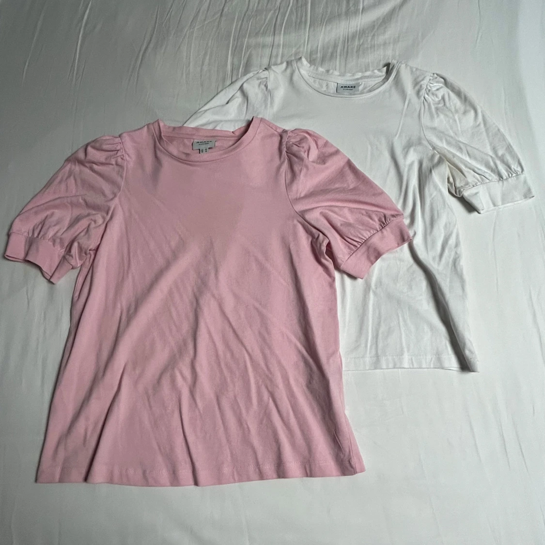 Rosa och vit topp från Aware by Vero Moda - 90