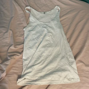 Vit dirtcült san Diego linne - Ett vit dirtcult san Diego linne. Inte använd så ofta 