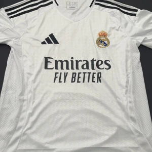 Mbappe - Mbappe 24/25 storlek M