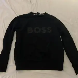 Hugo boss tröja i storlek M