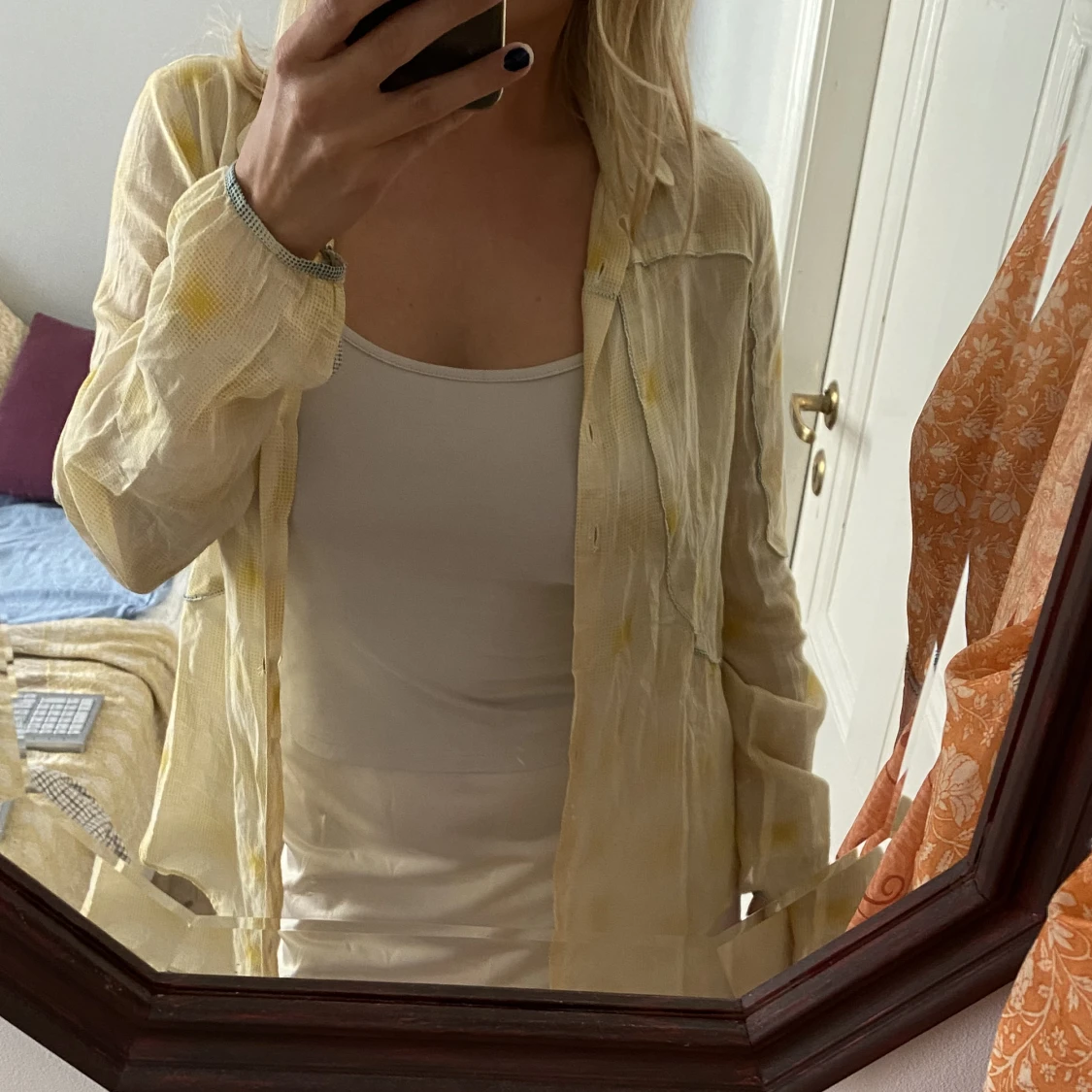 Ljusgul tunn skjorta  - 91