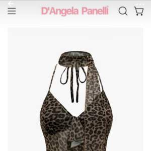 Trendig leopardtopp. Aldrig använt då den var för liten för mig. Köpt för ca 350kr