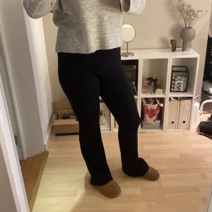 Yoga Pans  - Yoga pants från lager 157. I jättebra skick. 