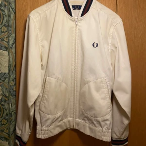 Fred Perry Temnis Bomber - Fred Perry jacka i bra skick. Storlek 38 dvs Medium. 