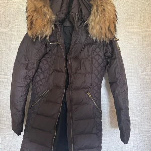 Vinter jacka  - Använd bara några gånger 