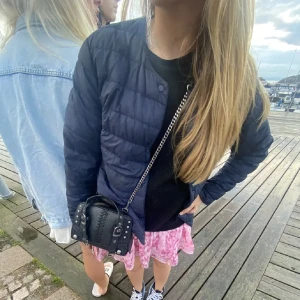 Uniqlo jacka - så fin dunjacka! passar perfekt nu till hösten!