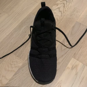 Träningskor  - använda 4-7 gånger