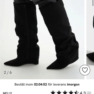 Folded boot från nelly nya - Helt nya stövlar från nelly, använda 1 gång utomhus fast behöver större storlek och kan inte lämna tillbaka för att skorna har varit med utomhus.