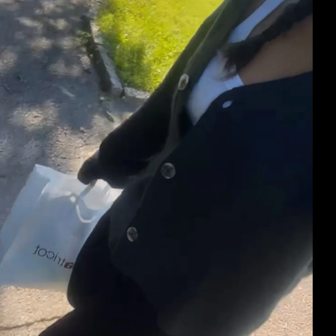 Mörkblå  kofta med knappar - 2