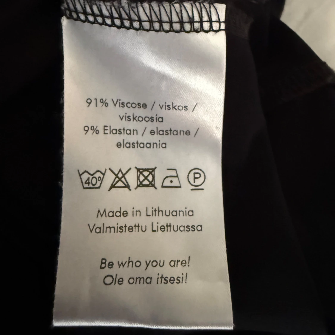 Svart långklänning från House of Lola - 3