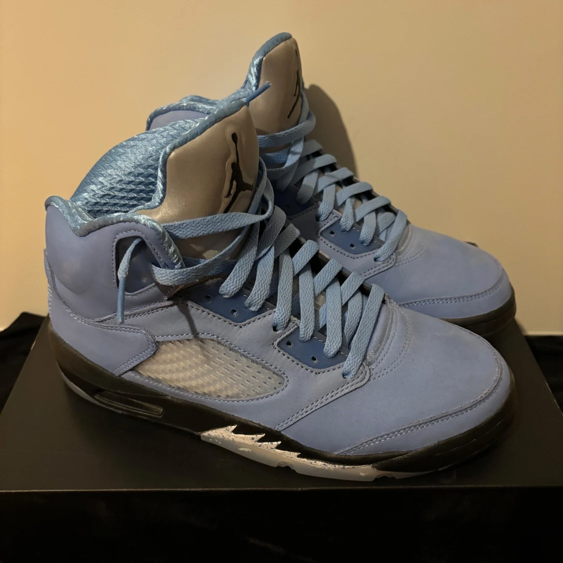 Jordan 5 UNC