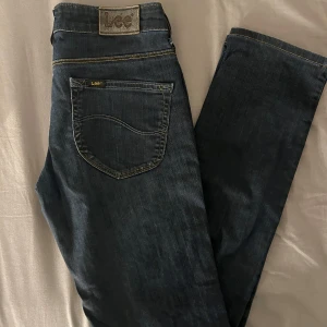 Lee jeans - Lågmidjade jeans från Lee stl 14 år, passar en xxs/xs💕