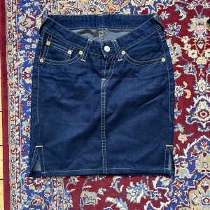 Jeanskjol Levis  - Jeanskjol från Levis