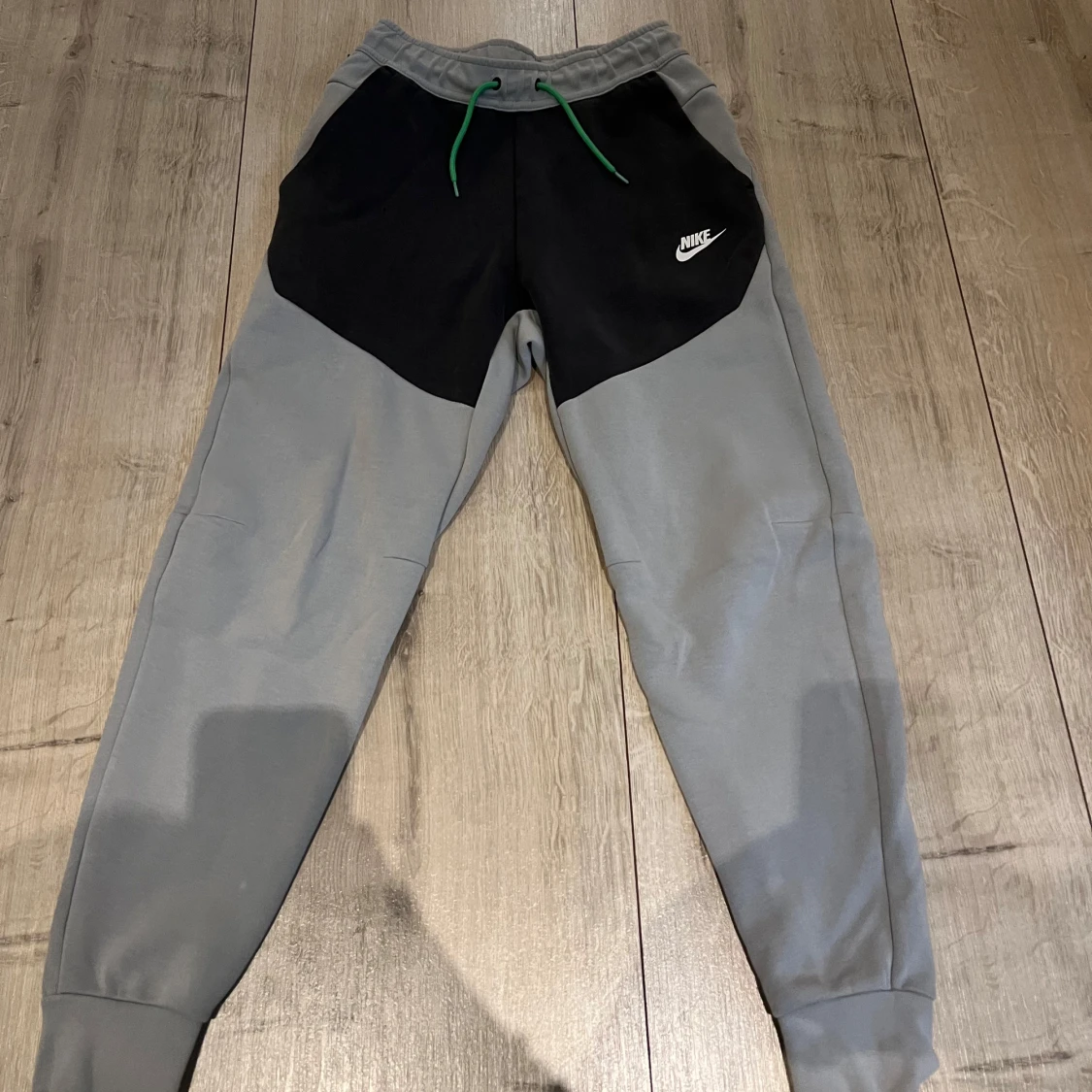 NIKE TECH FLEECE  - 91