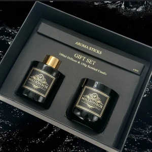 Doftljus set - Millionbox - Säljer doftljus set från Millionbox värde 449kr för endast 349kr! Den har en fantastisk lukt som fyller hela rummet och räcker även länge. Priset kan dock diskuteras🖤(oöppnad förpackning)