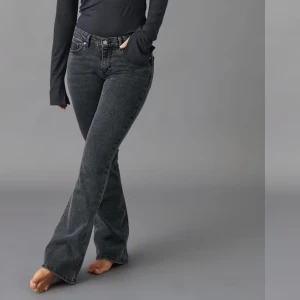 Bootcut jeans  - Säljer dessa jeans från Gina, använda fåtal gånger 