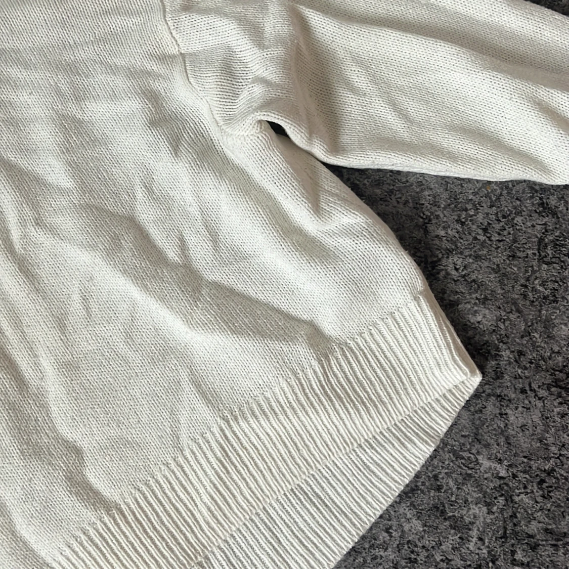 Lite croppad stickad tröja - 90