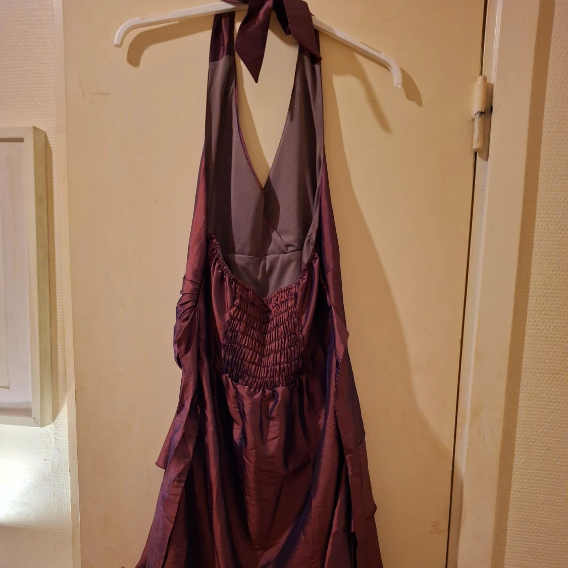 Vinröd klänning strl S