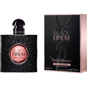 Black opium - Säljer min black opium parfym i 30 ml. Då den inte används längre. Använd några gånger, syns på andra bilden☺️