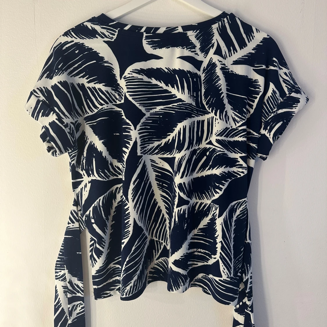 Tröja med knyte - 93