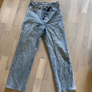 LEVI’S jeans - Använda i gott skick