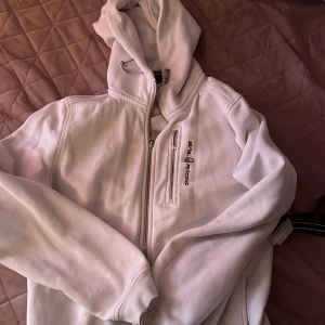 Sailracing  - Vit Sailracing hoddie 