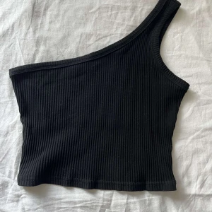 Svart topp - Superfin topp!