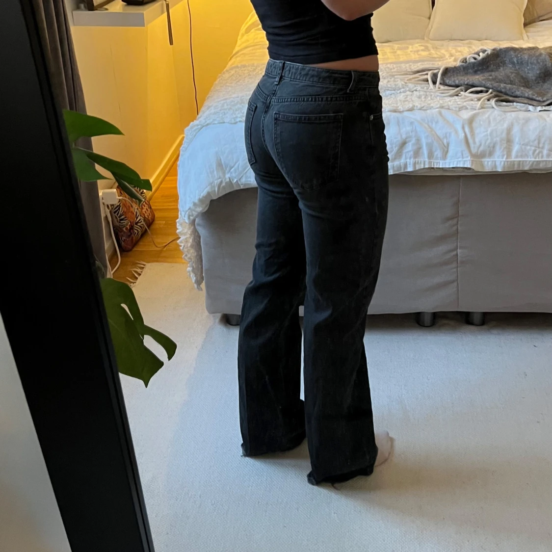 Svarta jeansbyxor - 1