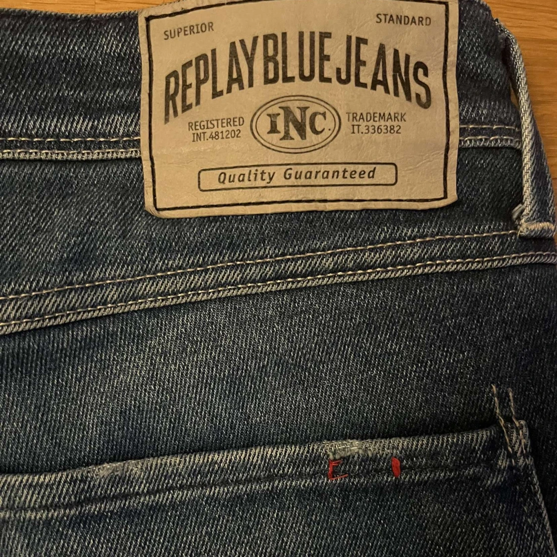 Mörkblå jeans från Replay - 4