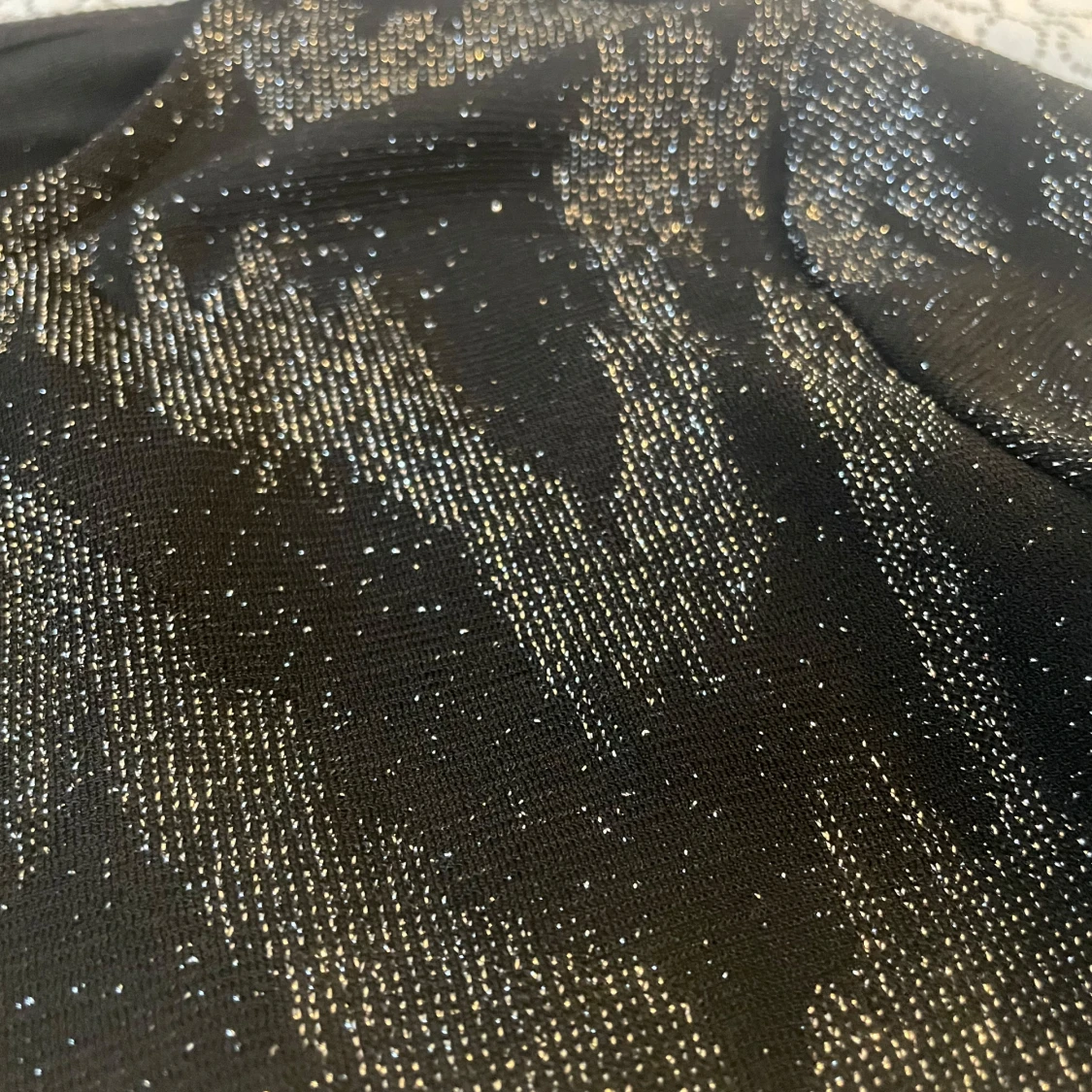 Svart glittrig tröja från ONLY - 3