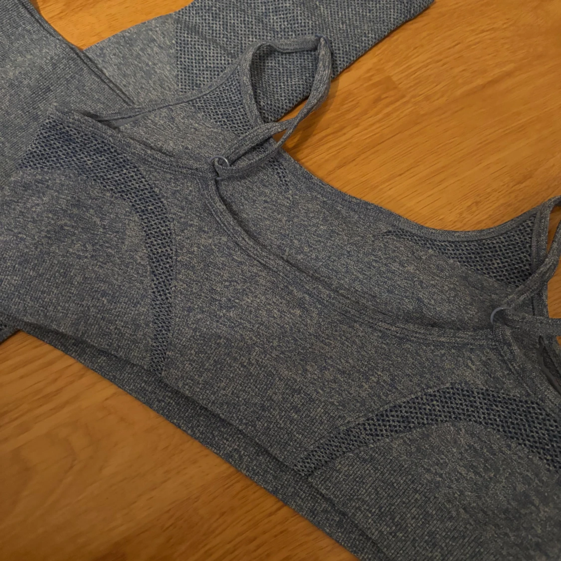 Blå träningsset med leggings och topp - 3