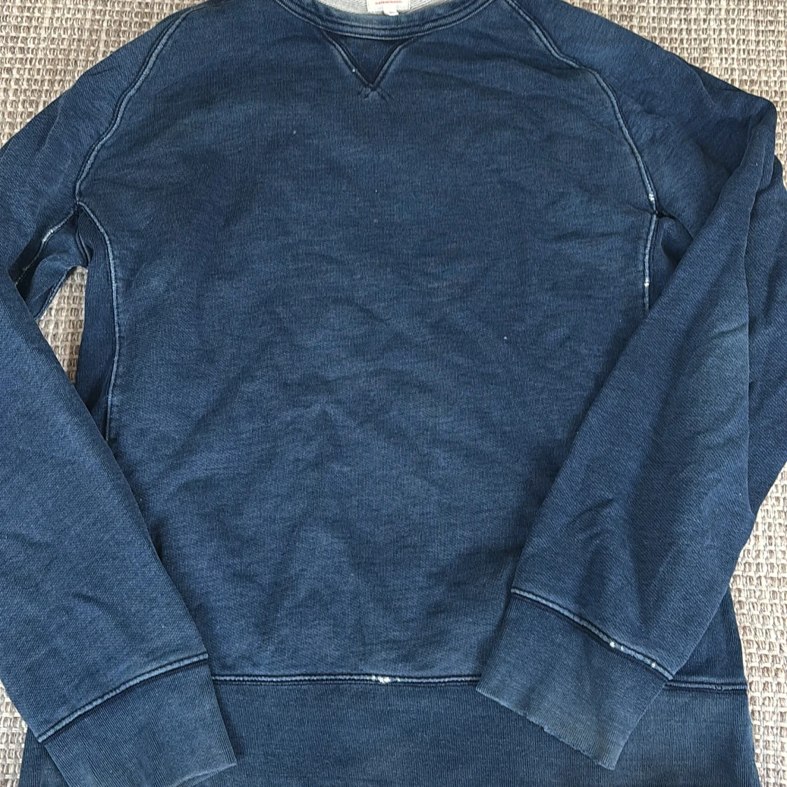 Mörkblå tröja från Levi's