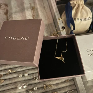 Edblad halsband - Jätte gulligt halsband från Edblad, helt nytt 💞💞😍finns inte kvar i sortimentet