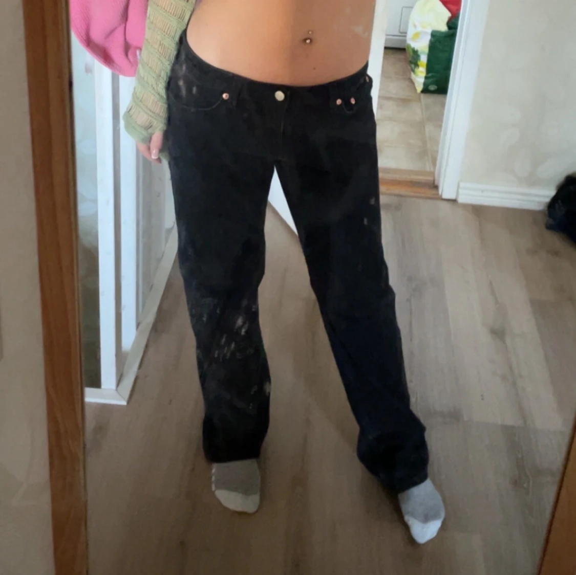 Svarta jeans i bra skick - 91