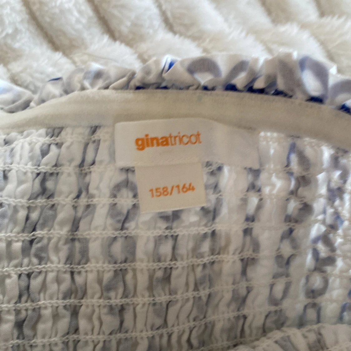 Blåvit klänning från Gina Tricot - 2