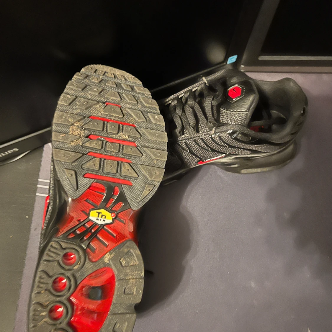 Svarta röda nike tn rep  - 91