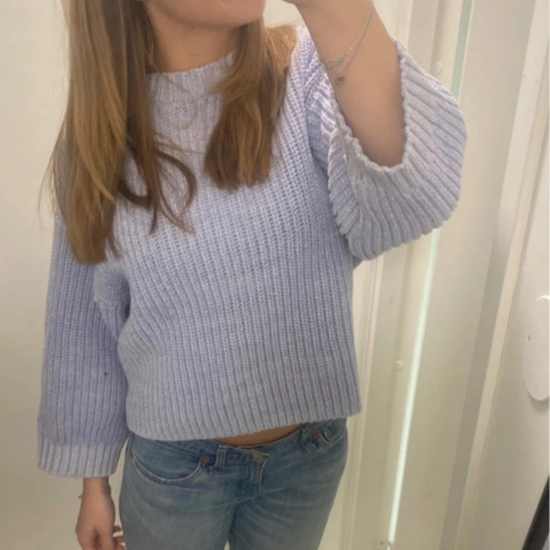 Ljusblå stickad tröja från Carin Wester
