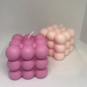Bubbliga ljus  - Bubbliga soja ljus 🥰färgen kan bestämmas själv samt doft kan läggas till! Vikten är upp mot 160 gram 