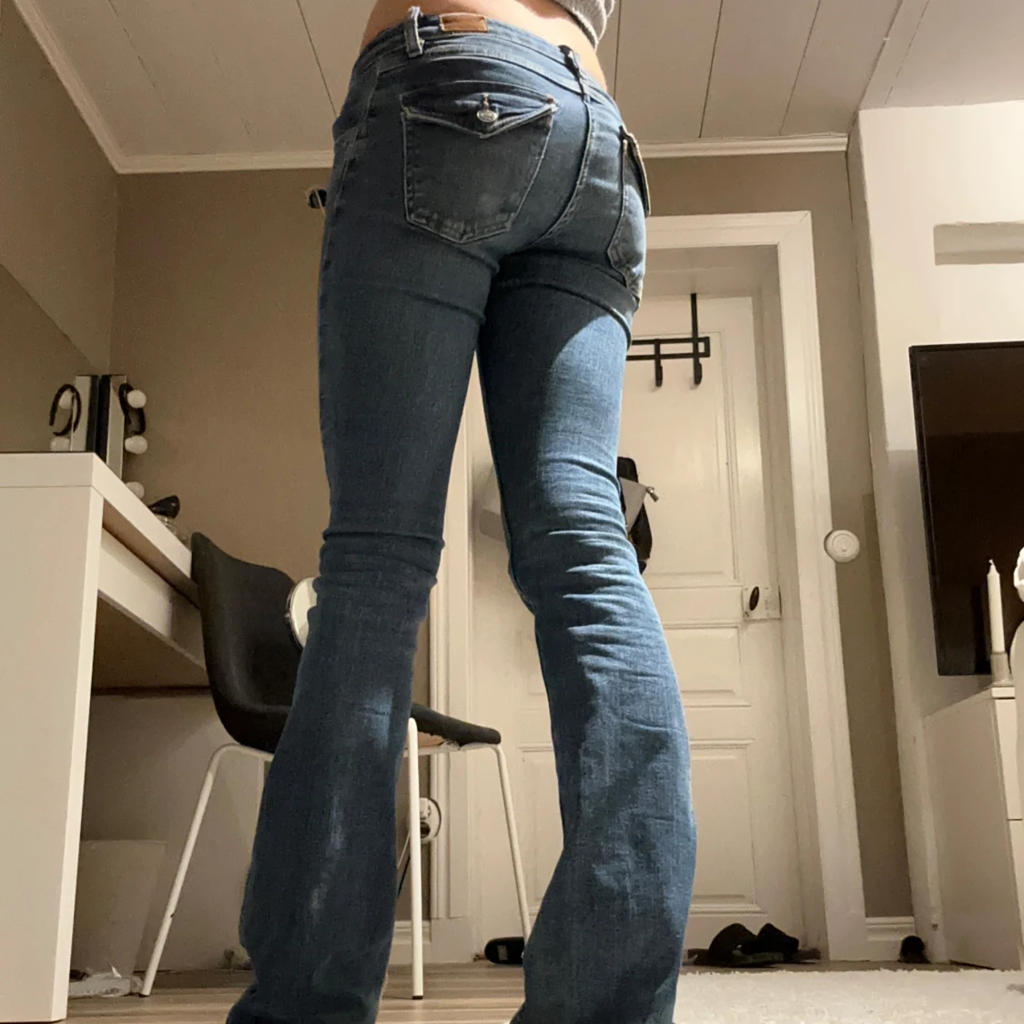 Lågmidjade Blå jeans med bootcut - 90