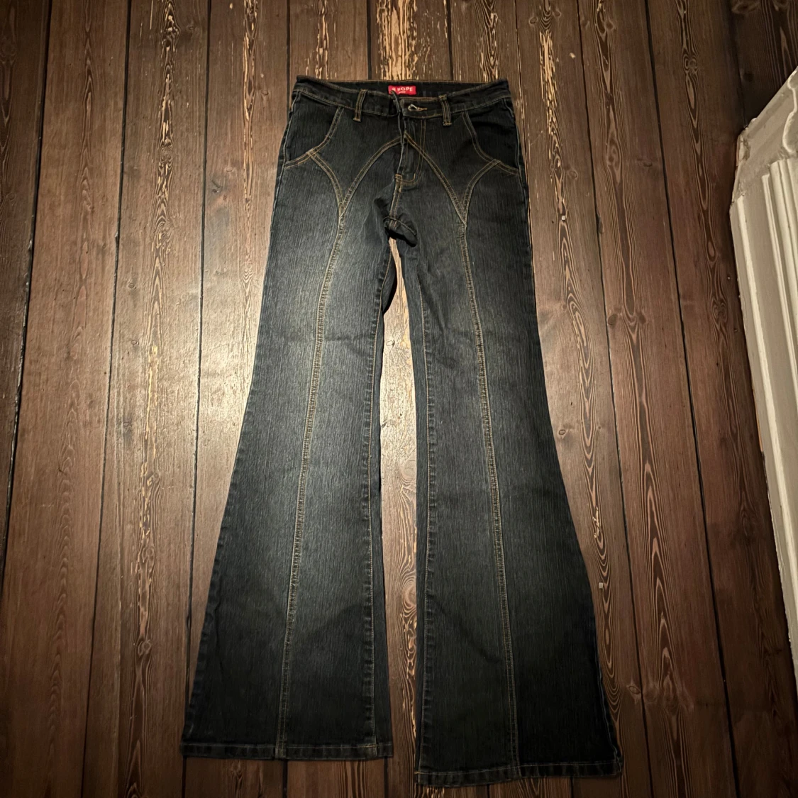 Mörkblå low waist bootcut jeans