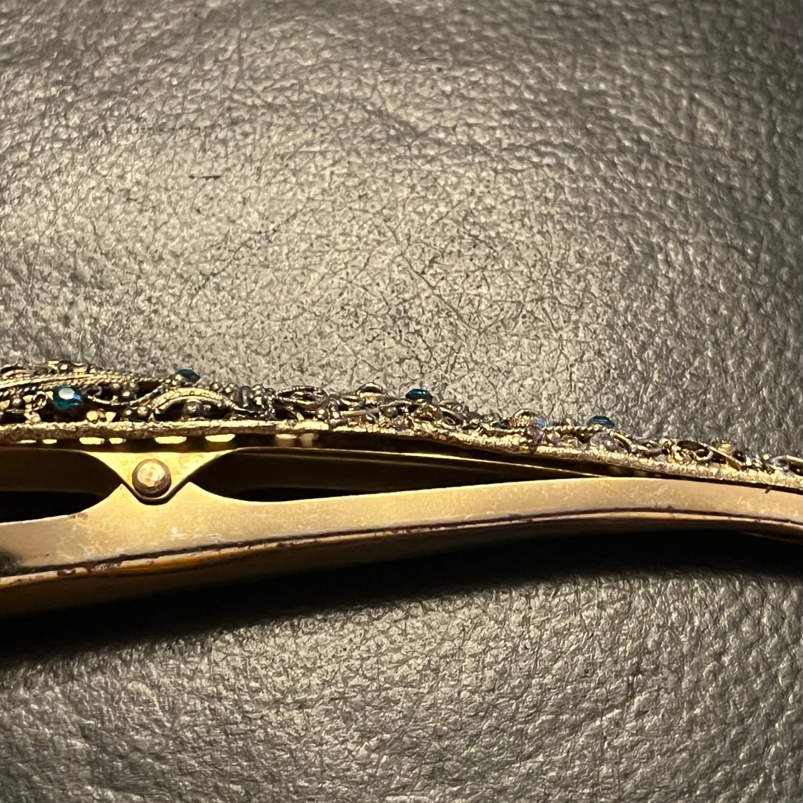 Dekorativ hårklämma med blå stenar - 2