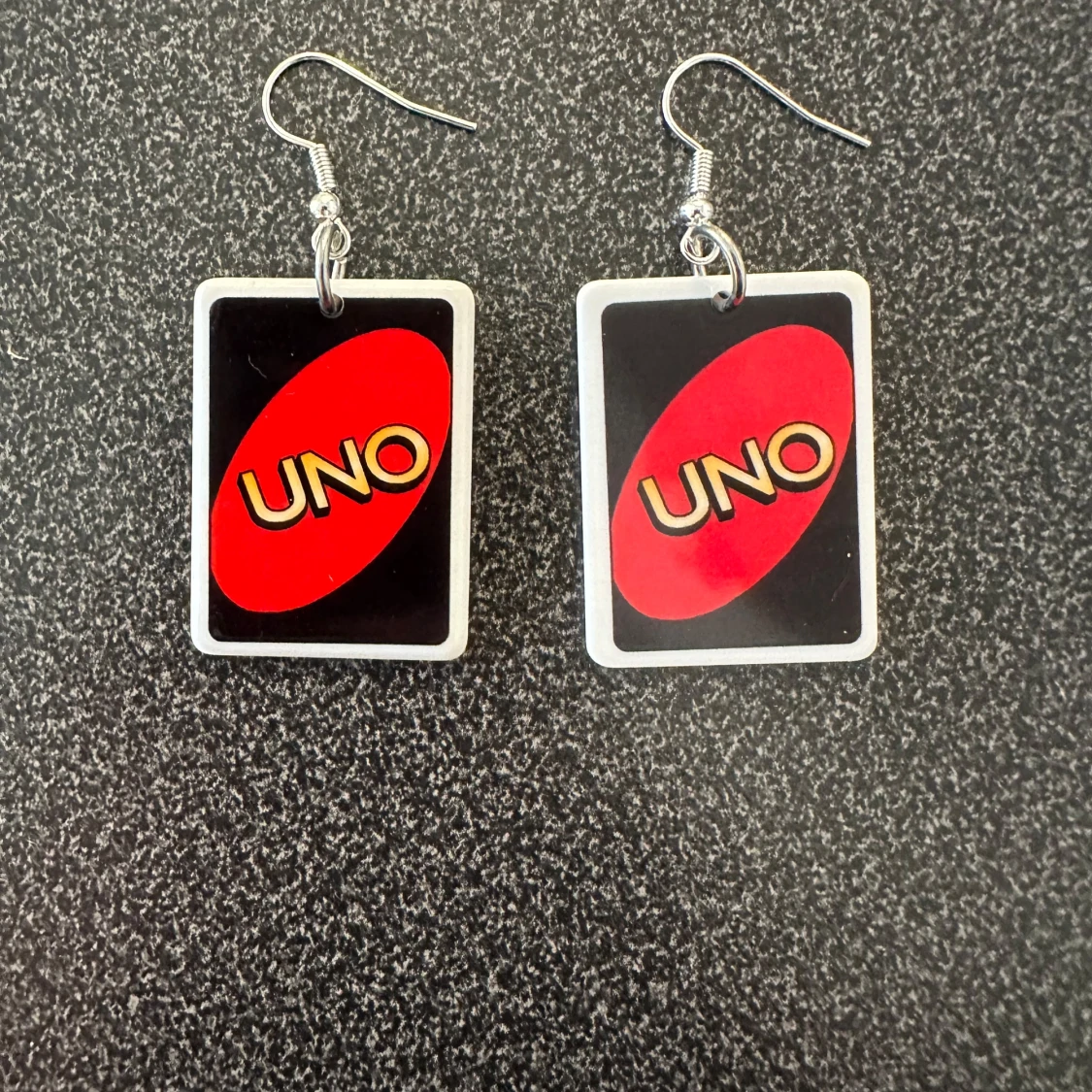 Örhängen med UNO-kortmotiv - 1