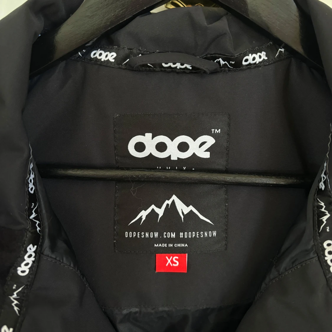 Svart jacka från Dope - 1