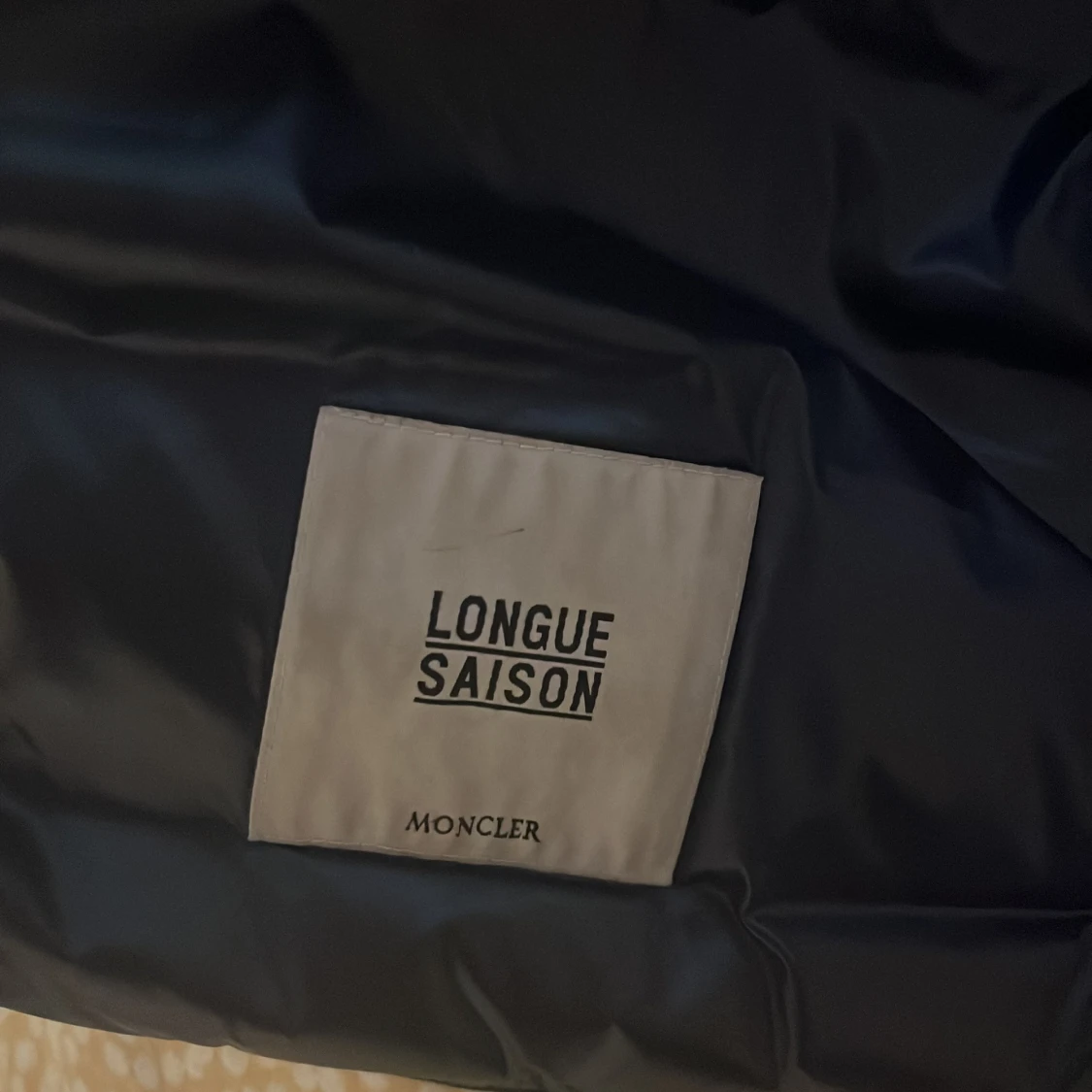 Mörkblå dunväst från Moncler - 4