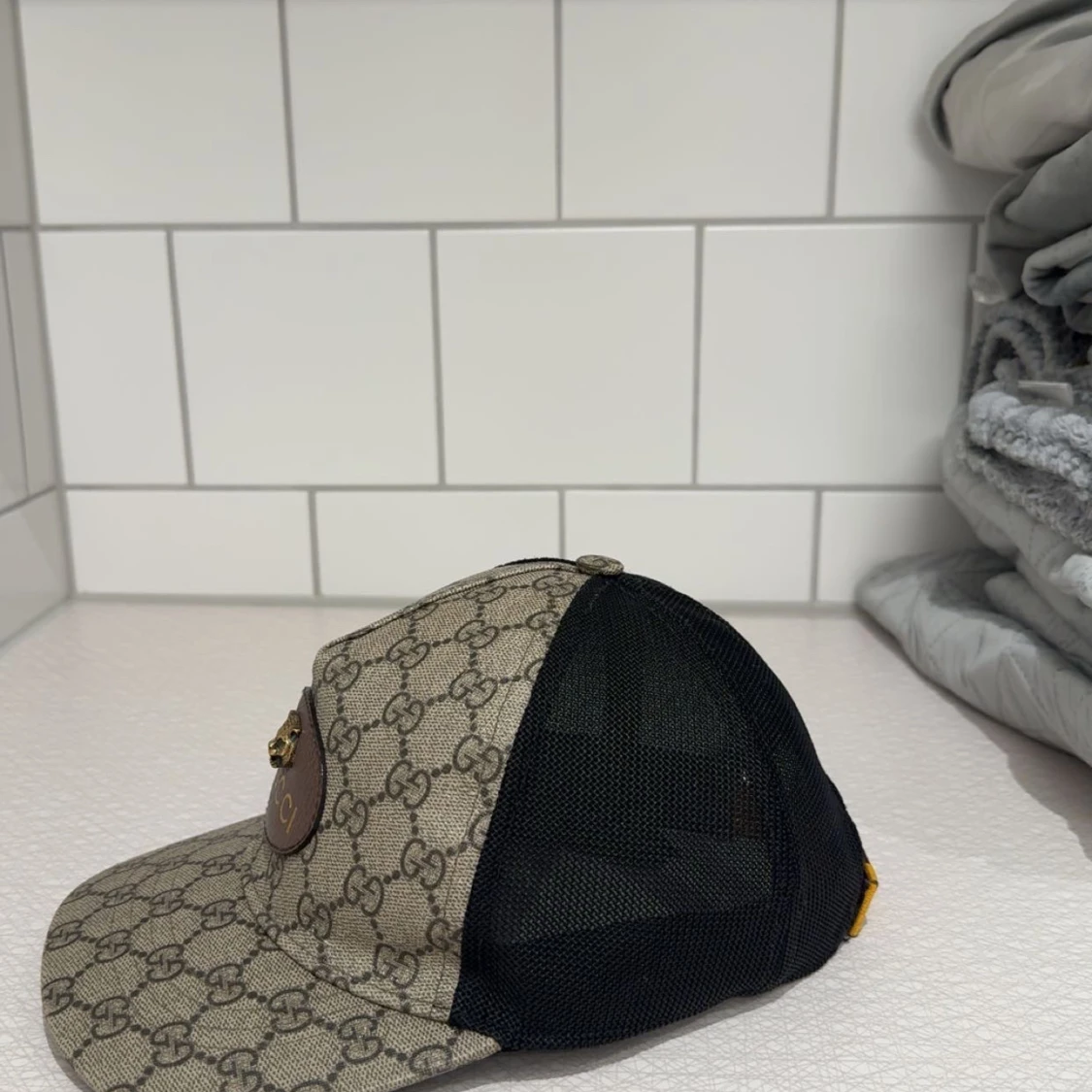 Limited edition gucci keps