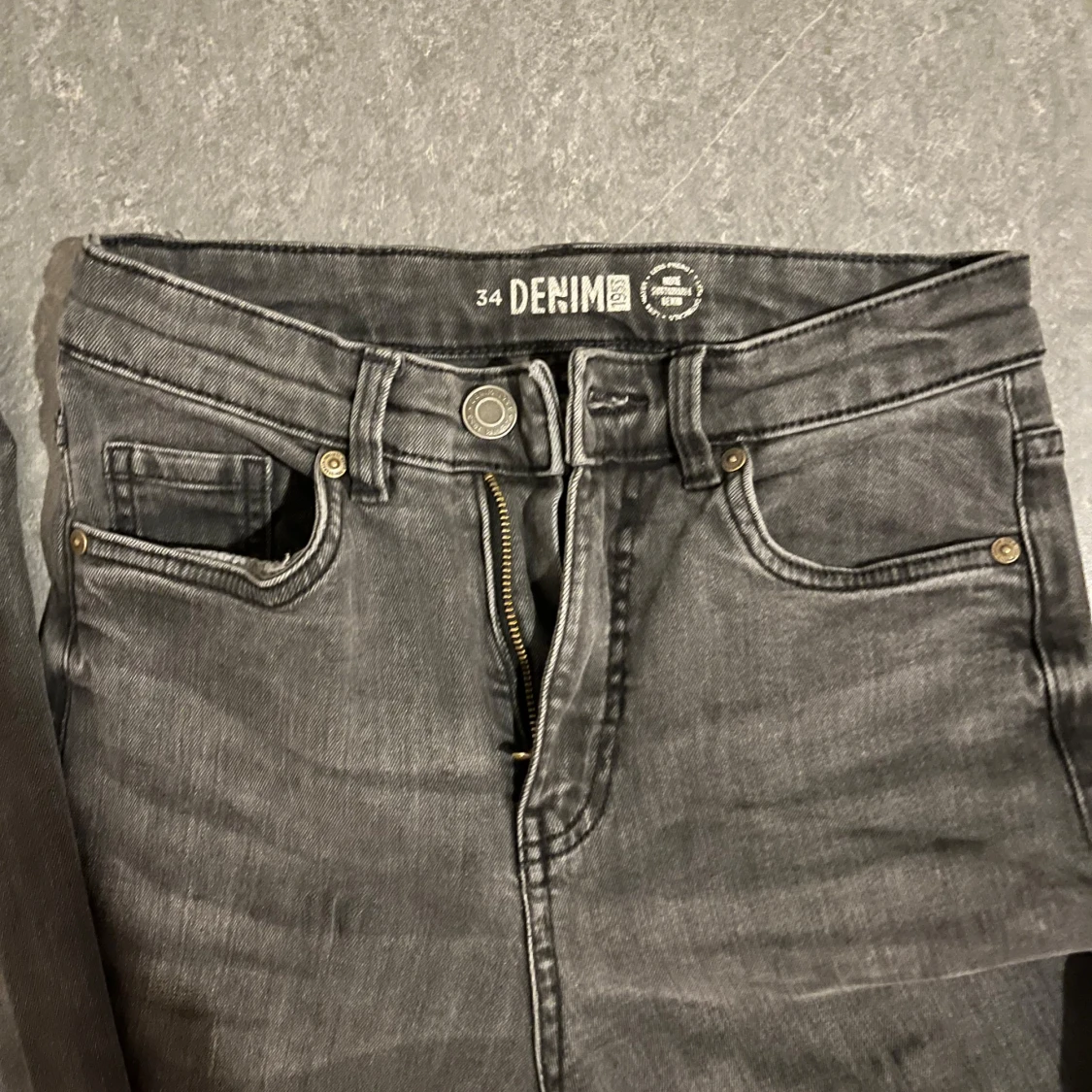 Svarta bootcut jeans från Denim - 4